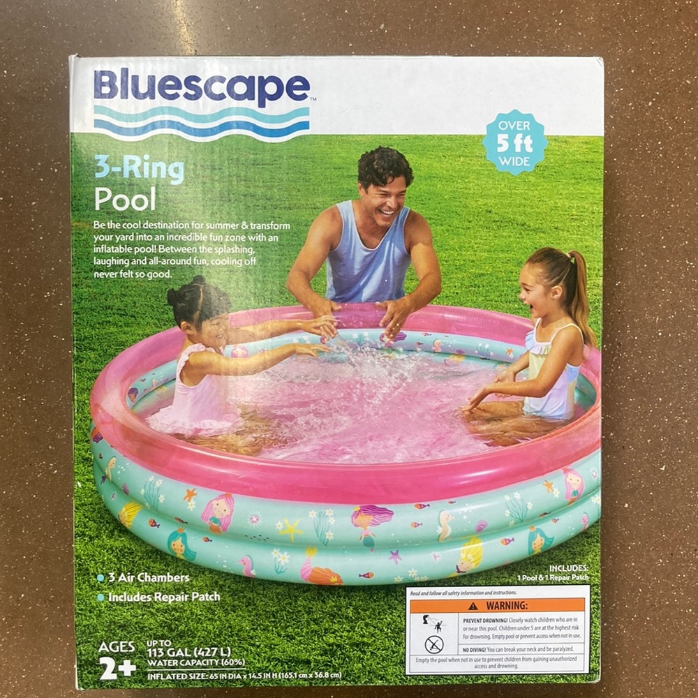 NWT 3 ring kids pool holds 113 gal